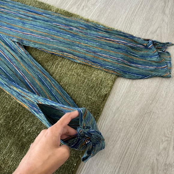 Urban Outfitters Romper - Picture 2 of 7